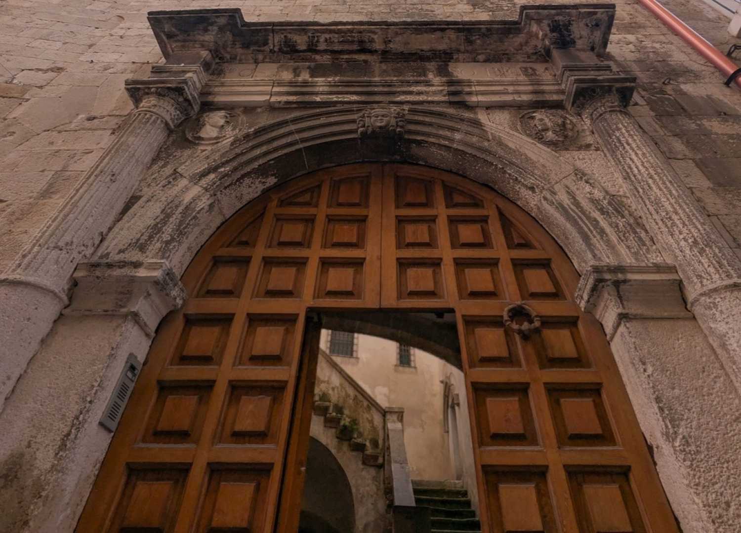 Palazzo Zizzi, quell'antico "libro in pietra" che racconta la storia architettonica di Bari
